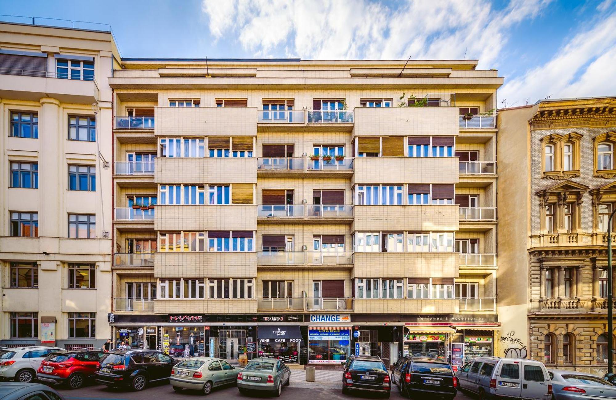 2Br 1,5Bath Chic City Suite Near Wenceslas Square Praha Bagian luar foto