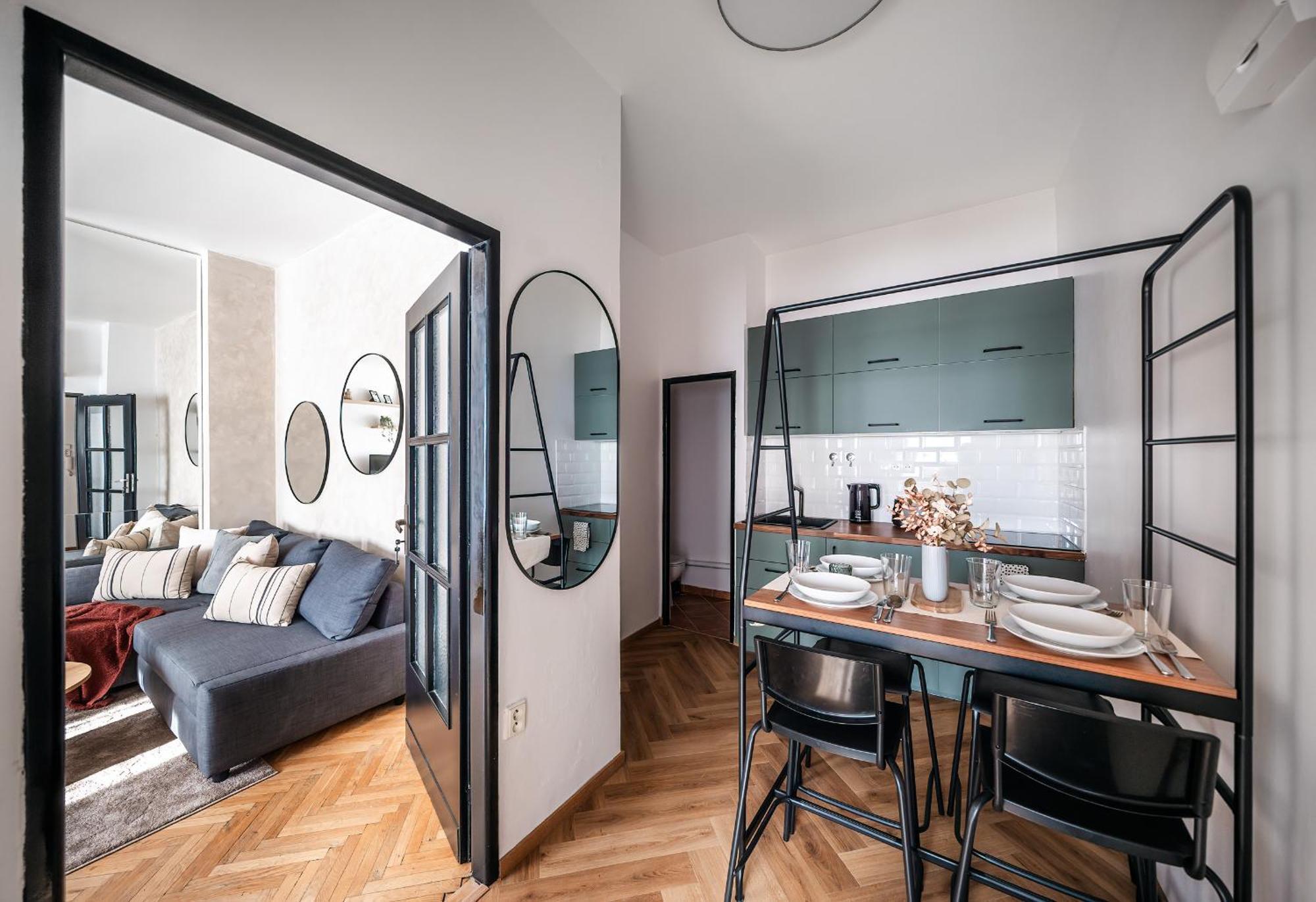 2Br 1,5Bath Chic City Suite Near Wenceslas Square Praha Bagian luar foto